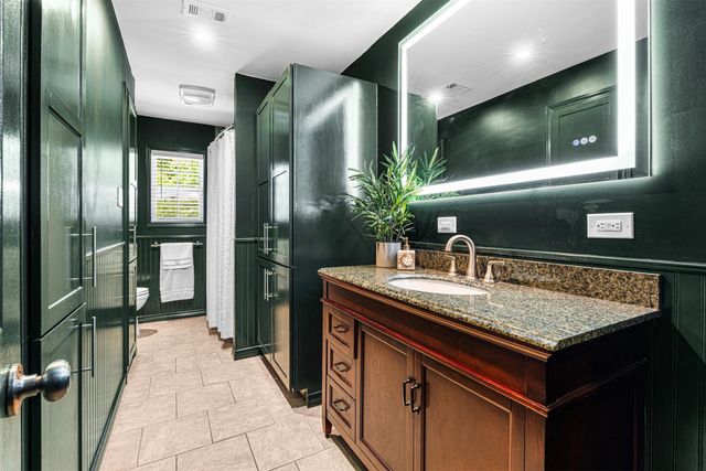 1401 Bowie Circle, Corsicana, TX 75110