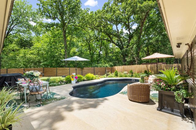 1401 Bowie Circle, Corsicana, TX 75110