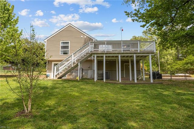 7 Cathy DR, Newport News, VA 23608