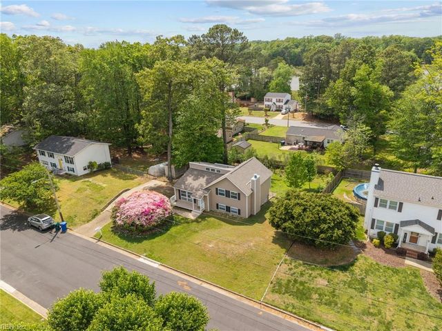 7 Cathy DR, Newport News, VA 23608