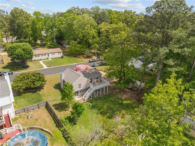 7 Cathy DR, Newport News, VA 23608