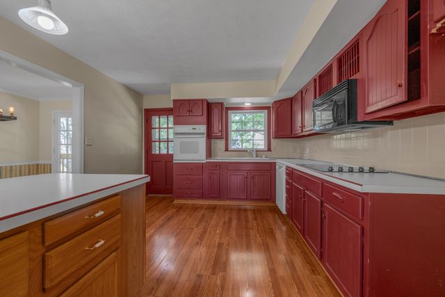 4368 Clemens Drive, Lexington, KY 40514