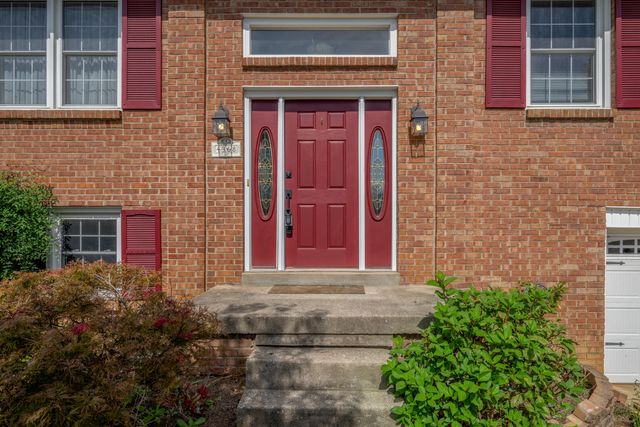 4368 Clemens Drive, Lexington, KY 40514