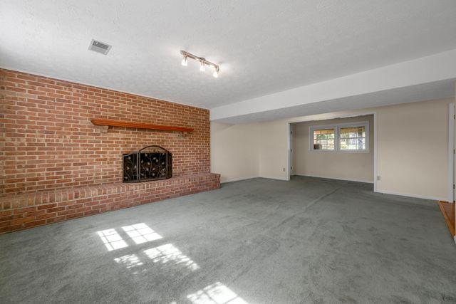 4368 Clemens Drive, Lexington, KY 40514