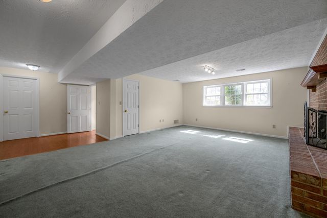 4368 Clemens Drive, Lexington, KY 40514