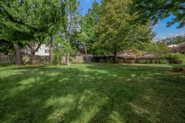 4368 Clemens Drive, Lexington, KY 40514