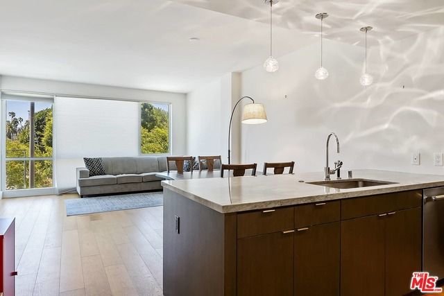 1705 Ocean Avenue 206, Santa Monica, CA 90401