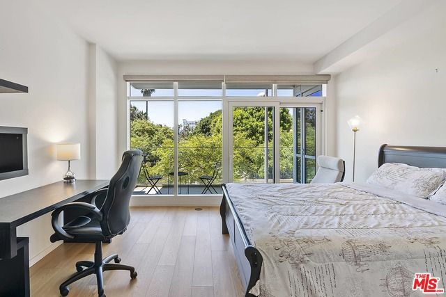 1705 Ocean Avenue 206, Santa Monica, CA 90401