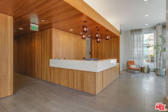 1705 Ocean Avenue 206, Santa Monica, CA 90401