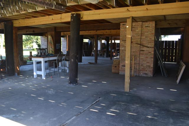 129 Summers Lane, Golden Meadow, LA 70357