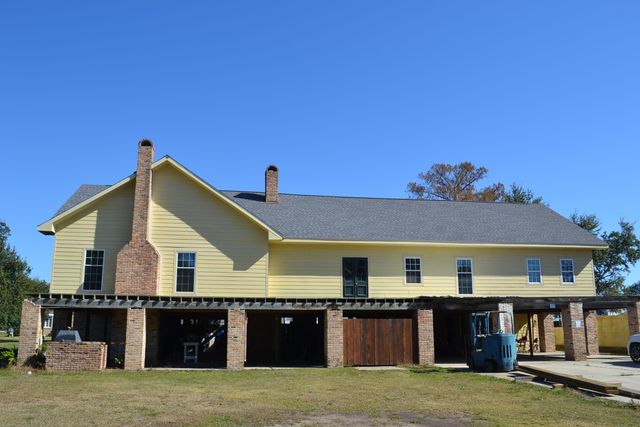 129 Summers Lane, Golden Meadow, LA 70357