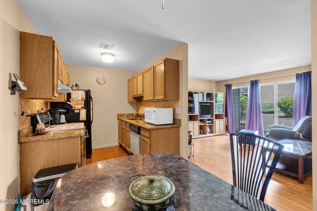 4 231 Atlantic Street 39, Keyport, NJ 07735