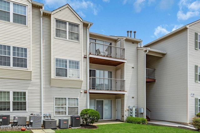 4 231 Atlantic Street 39, Keyport, NJ 07735