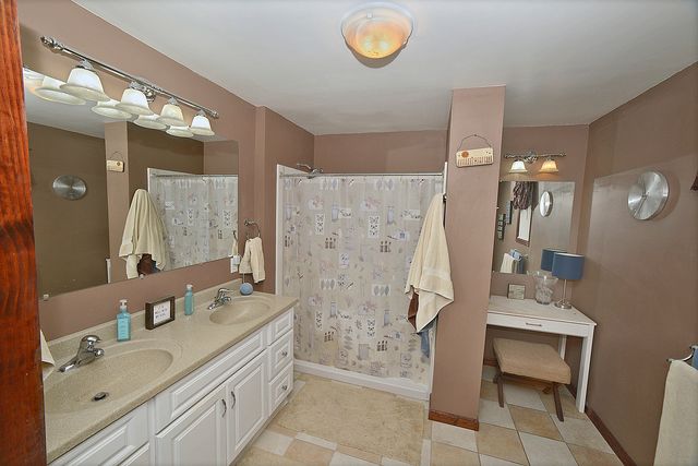 1235 Edna Circle, Ottawa, IL 61350