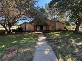 313 Santa Fe Trail, Waxahachie, TX 75165