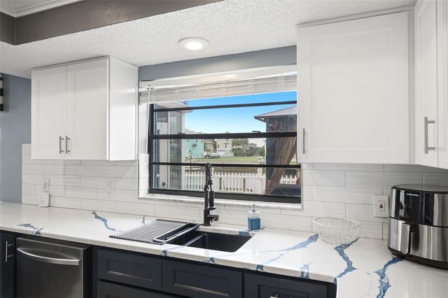 4262 PARADISE CIRCLE, Hernando Beach, FL 34607