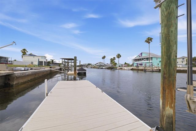 4262 PARADISE CIRCLE, Hernando Beach, FL 34607