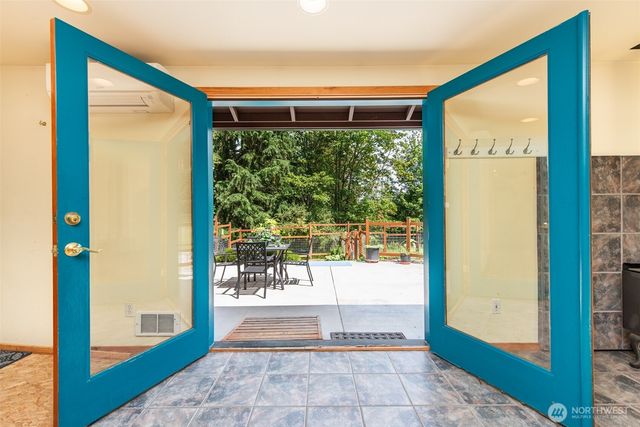 477 Glass Road, Port Angeles, WA 98362
