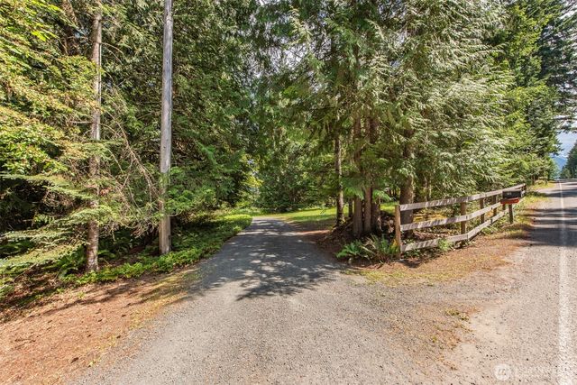 477 Glass Road, Port Angeles, WA 98362
