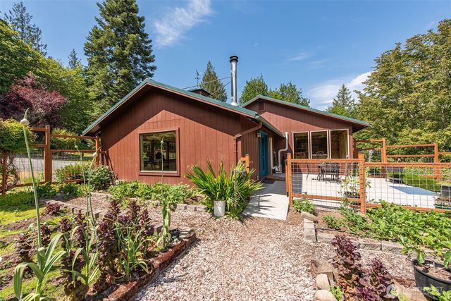 477 Glass Road, Port Angeles, WA 98362