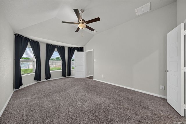 637 Oleander Crk, Seguin, TX 78155