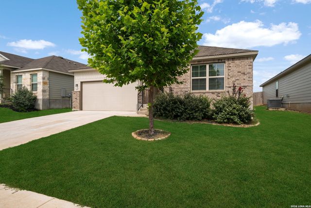 637 Oleander Crk, Seguin, TX 78155