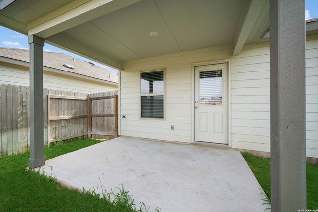 637 Oleander Crk, Seguin, TX 78155
