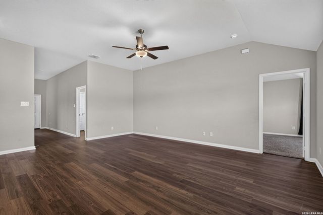 637 Oleander Crk, Seguin, TX 78155