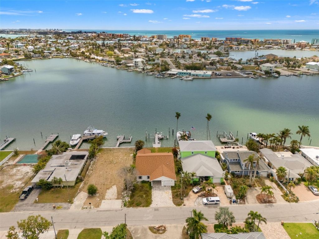 811 BAY POINT DRIVE, Madeira Beach, FL 33708
