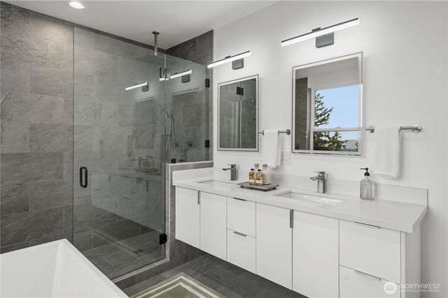 21037 NE 15th Street, Sammamish, WA 98074