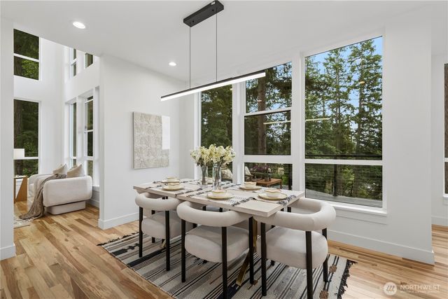 21037 NE 15th Street, Sammamish, WA 98074