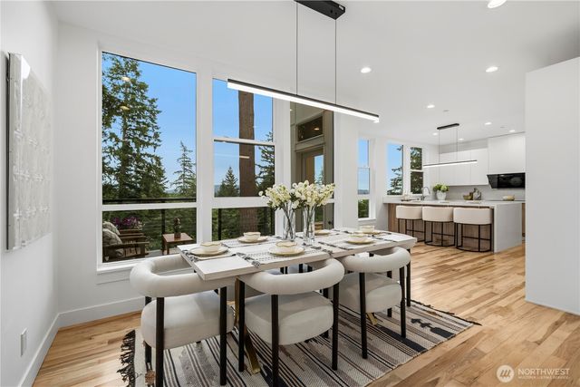 21037 NE 15th Street, Sammamish, WA 98074