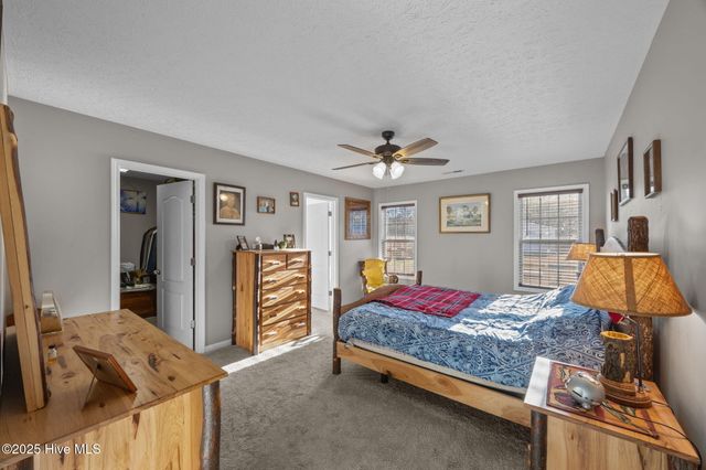 104 Apple Drive, Havelock, NC 28532