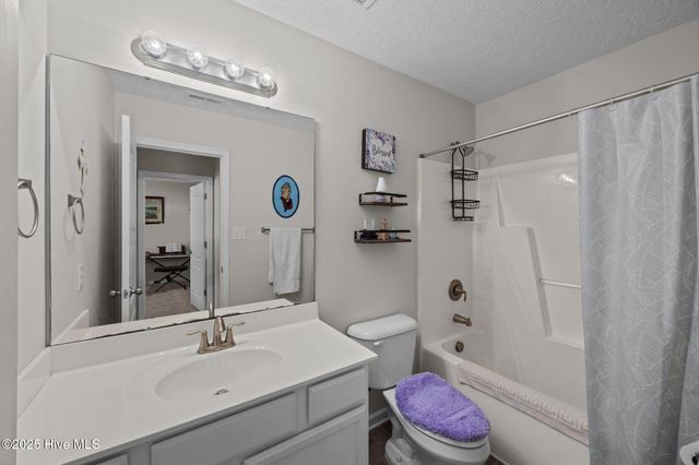 104 Apple Drive, Havelock, NC 28532