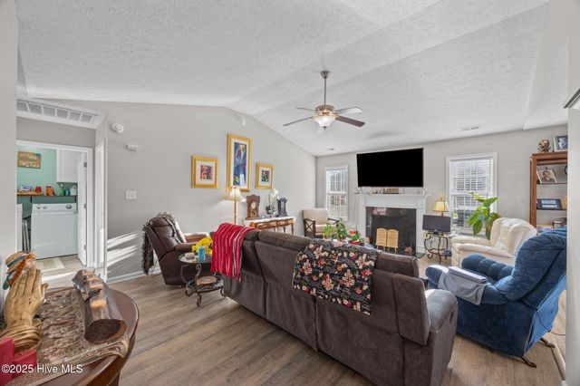 104 Apple Drive, Havelock, NC 28532