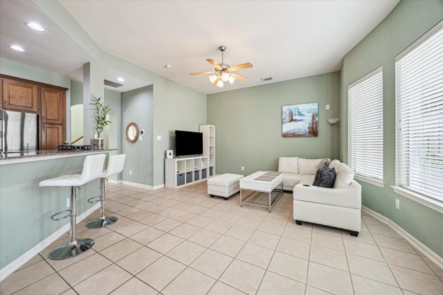 2403 Clippers Square, Houston, TX 77058