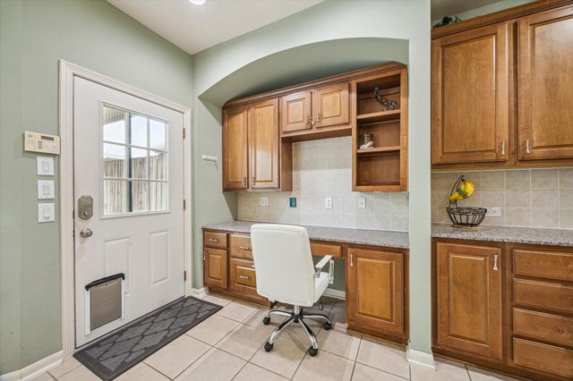 2403 Clippers Square, Houston, TX 77058