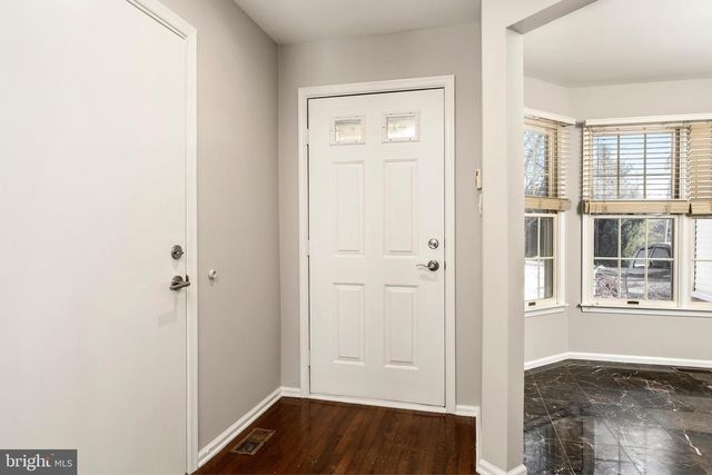 4 BENJAMIN RUSH LN, Princeton, NJ 08540