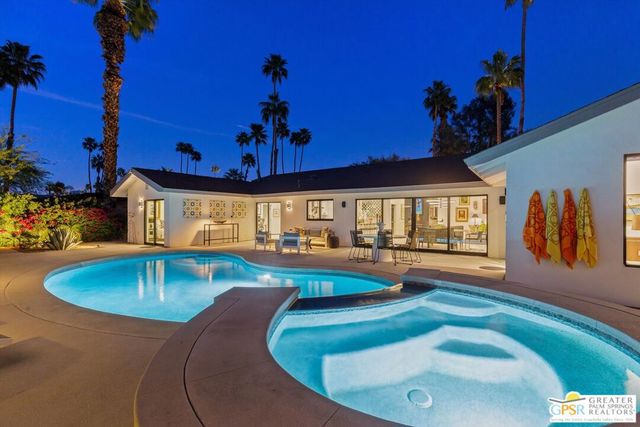 2275 S Pebble Beach Drive, Palm Springs, CA 92264