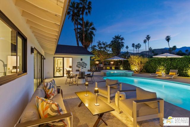 2275 S Pebble Beach Drive, Palm Springs, CA 92264