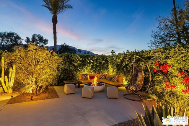 2275 S Pebble Beach Drive, Palm Springs, CA 92264
