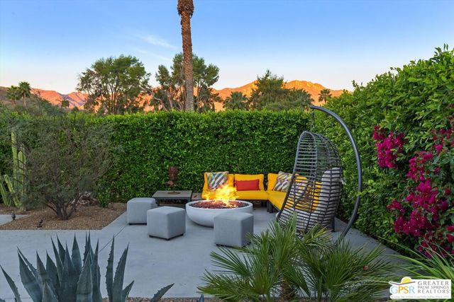 2275 S Pebble Beach Drive, Palm Springs, CA 92264