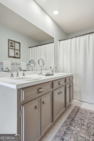 2200 Wycliff Lane, Albany, GA 31721