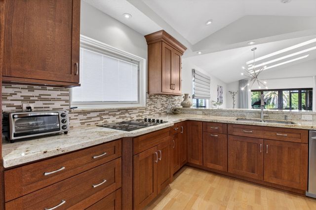 19699 Waters Pond Lane 601, Boca Raton, FL 33434