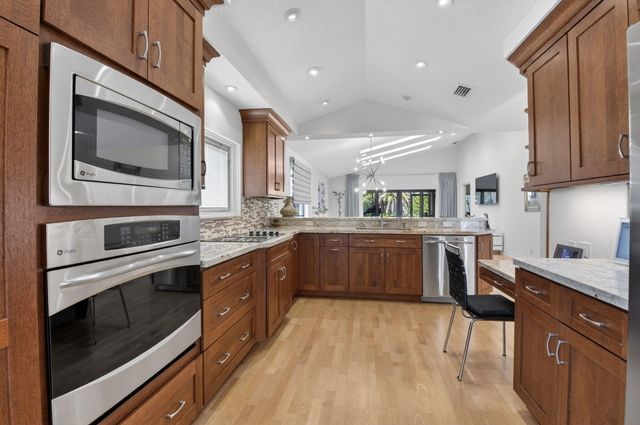 19699 Waters Pond Lane 601, Boca Raton, FL 33434