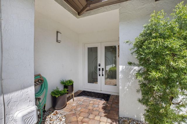 19699 Waters Pond Lane 601, Boca Raton, FL 33434