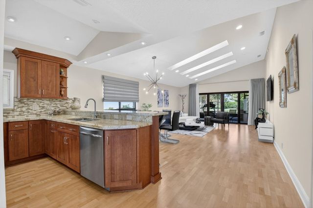 19699 Waters Pond Lane 601, Boca Raton, FL 33434