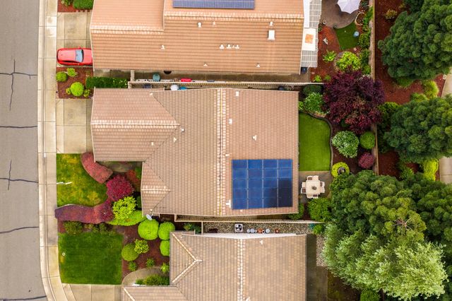 704 Wagon Wheel Ln, Lincoln, CA 95648