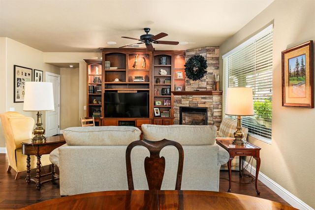 704 Wagon Wheel Ln, Lincoln, CA 95648