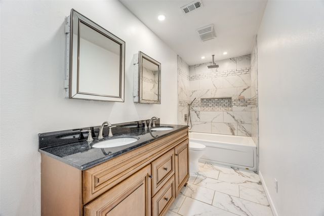 1043 Star St, Denison, TX 75020